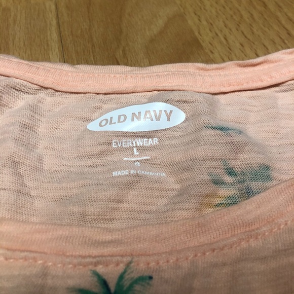 Old navy palm tree tank (L) - Picture 3 of 3